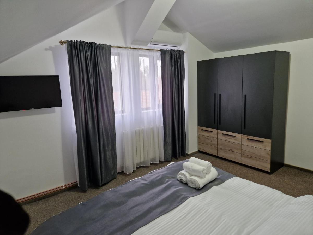 Antik House Aparthotel Cornu de Jos Exterior photo