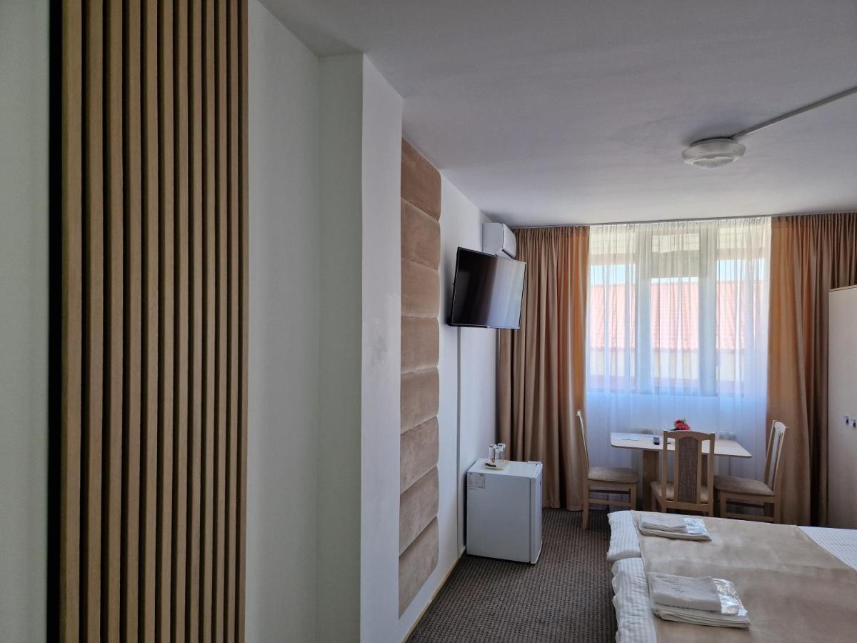 Antik House Aparthotel Cornu de Jos Exterior photo
