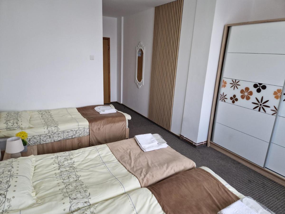 Antik House Aparthotel Cornu de Jos Exterior photo