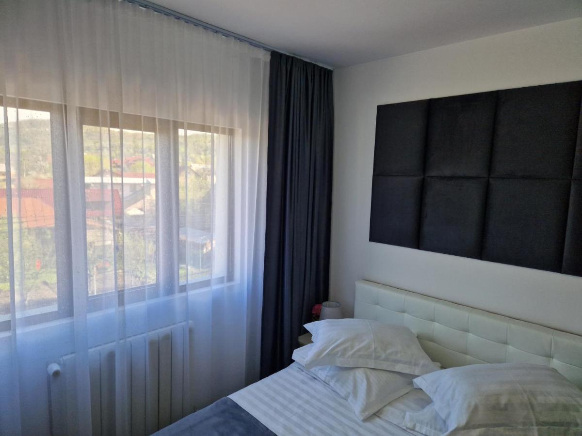 Antik House Aparthotel Cornu de Jos Exterior photo