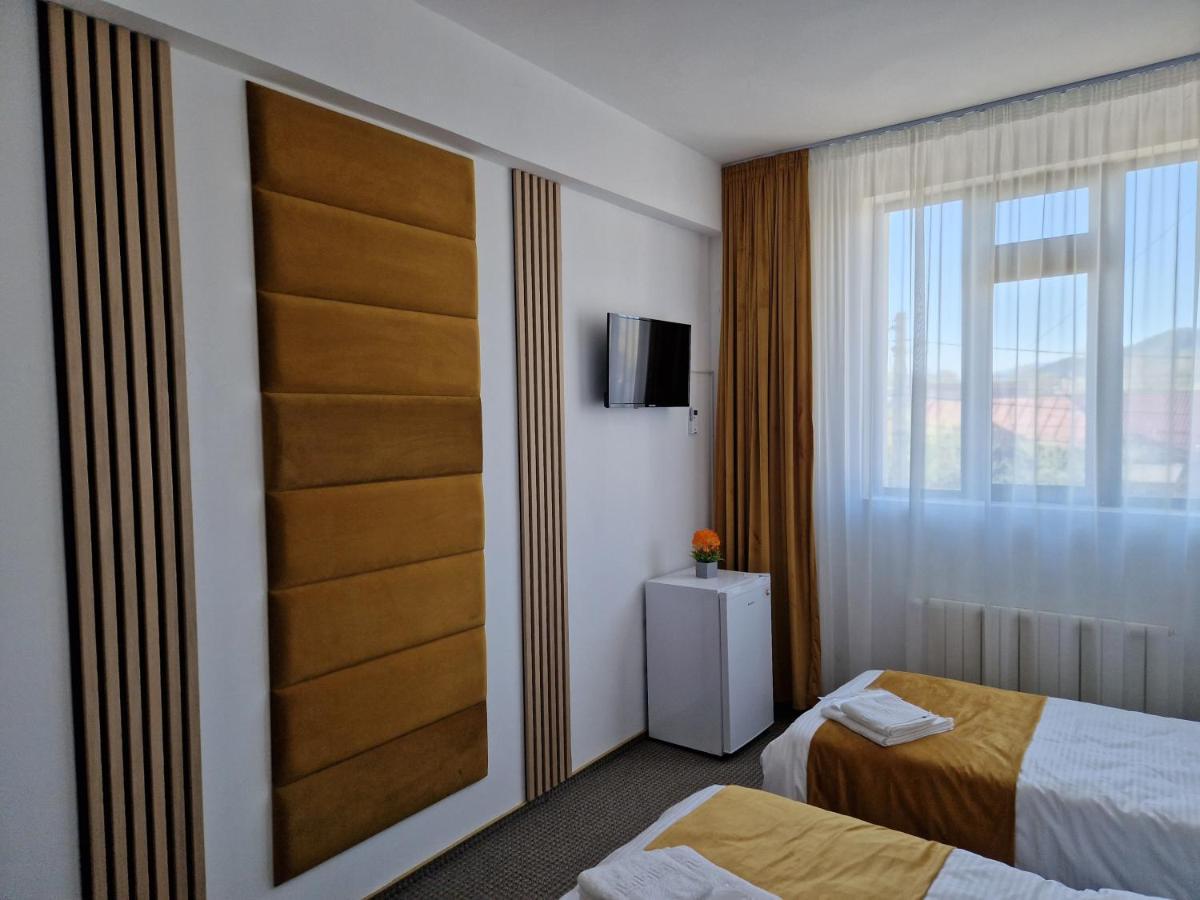 Antik House Aparthotel Cornu de Jos Exterior photo