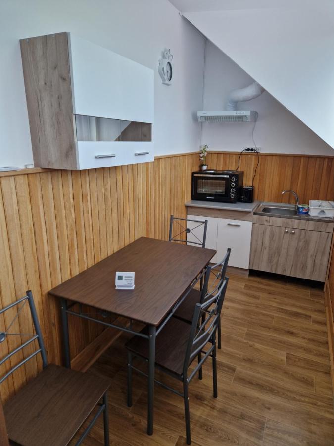 Antik House Aparthotel Cornu de Jos Exterior photo