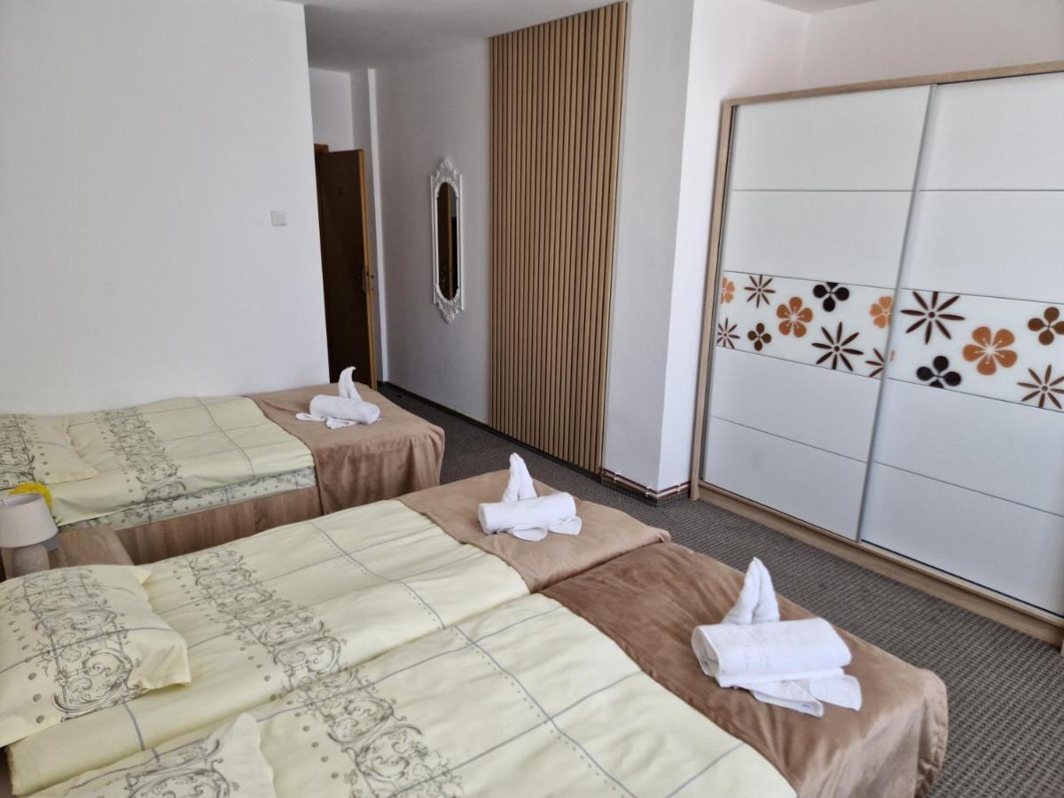 Antik House Aparthotel Cornu de Jos Exterior photo